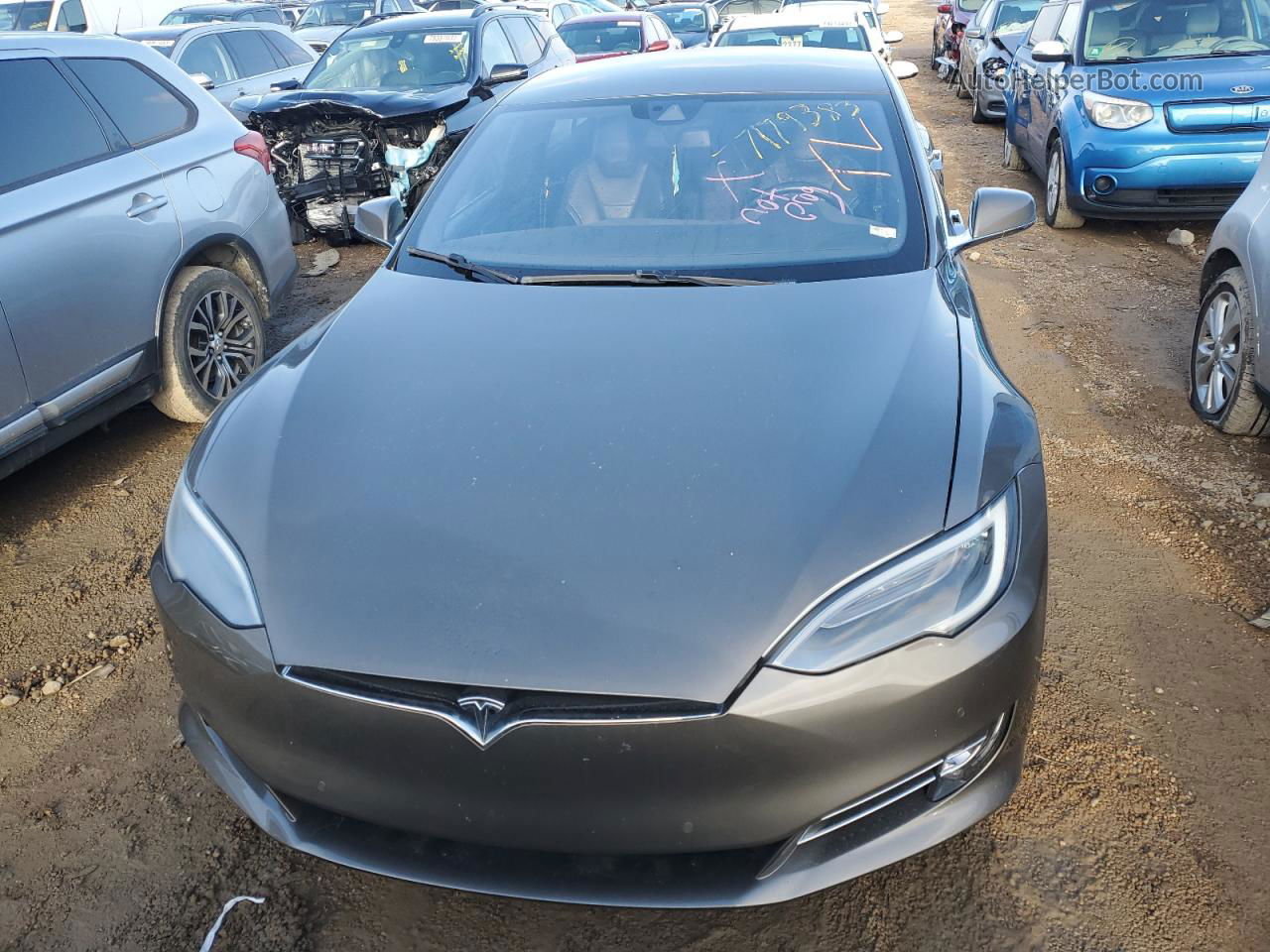 2016 Tesla Model S  Серебряный vin: 5YJSA1E22GF156848