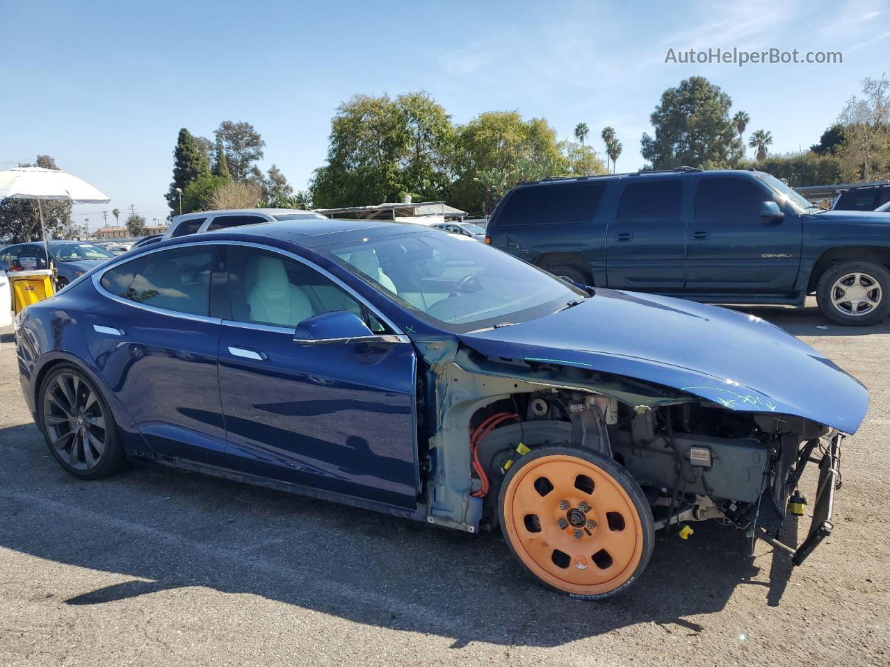 2018 Tesla Model S  Синий vin: 5YJSA1E22JF271599