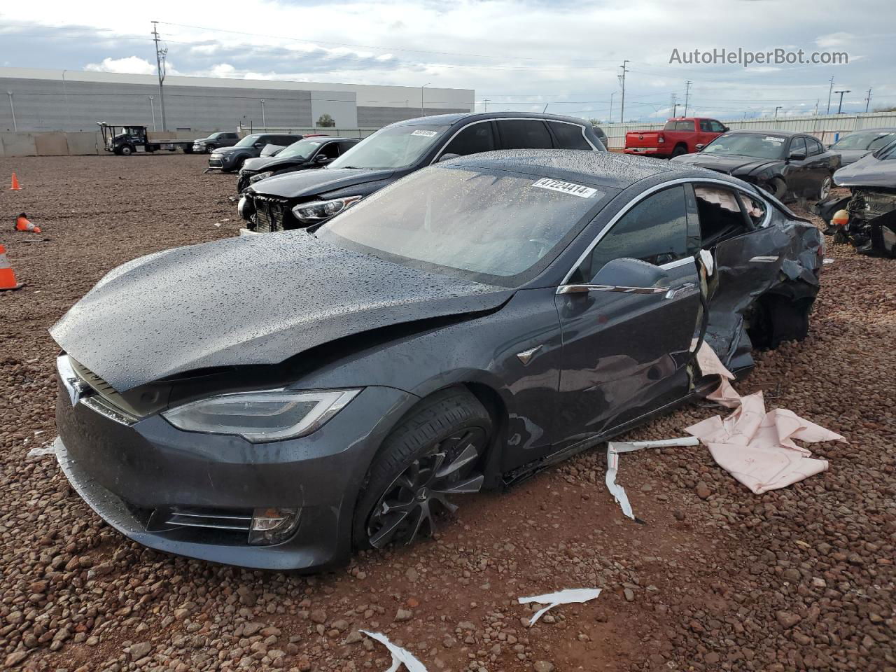 2018 Tesla Model S  Charcoal vin: 5YJSA1E22JF297104