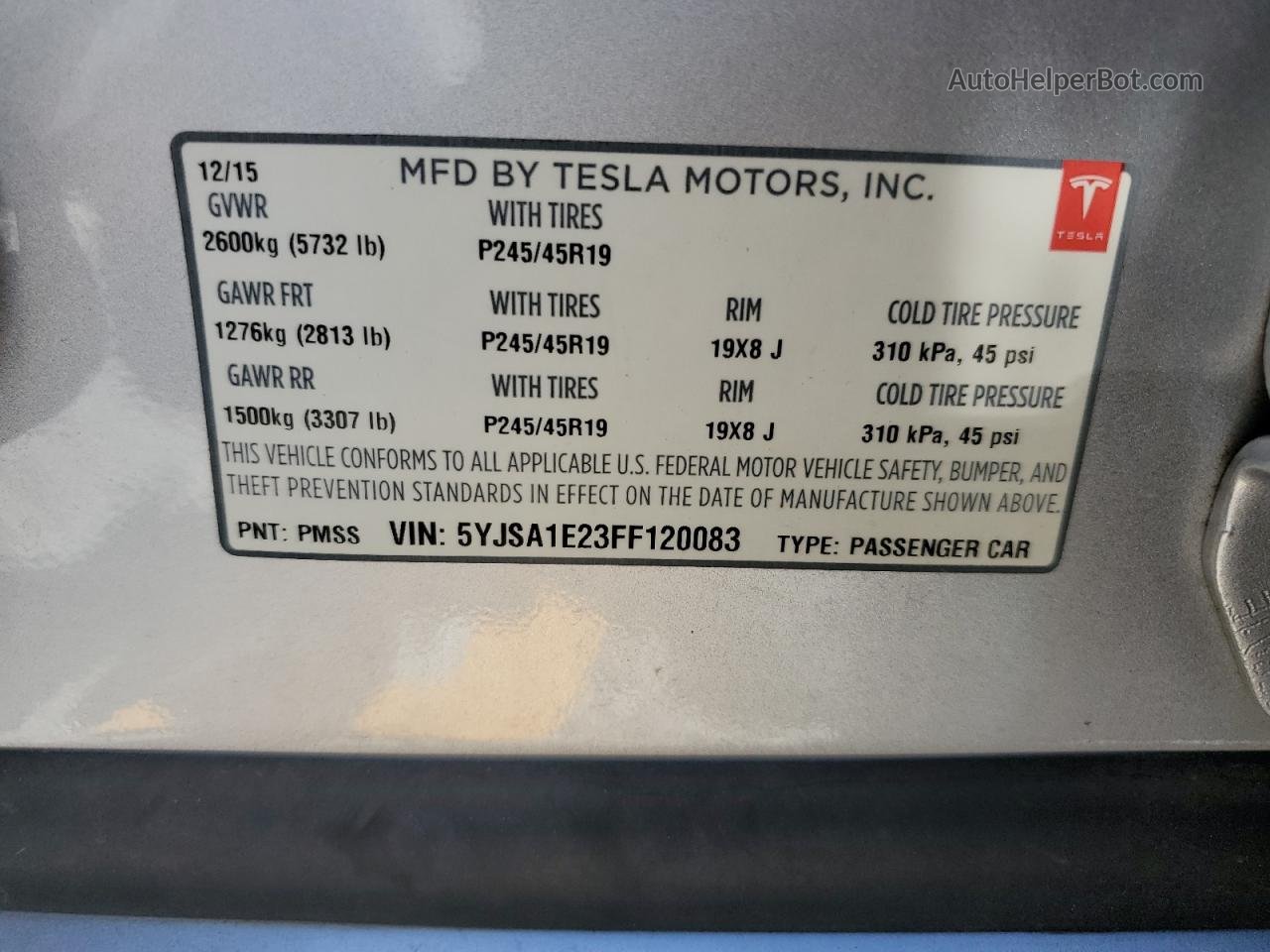2015 Tesla Model S  Серебряный vin: 5YJSA1E23FF120083