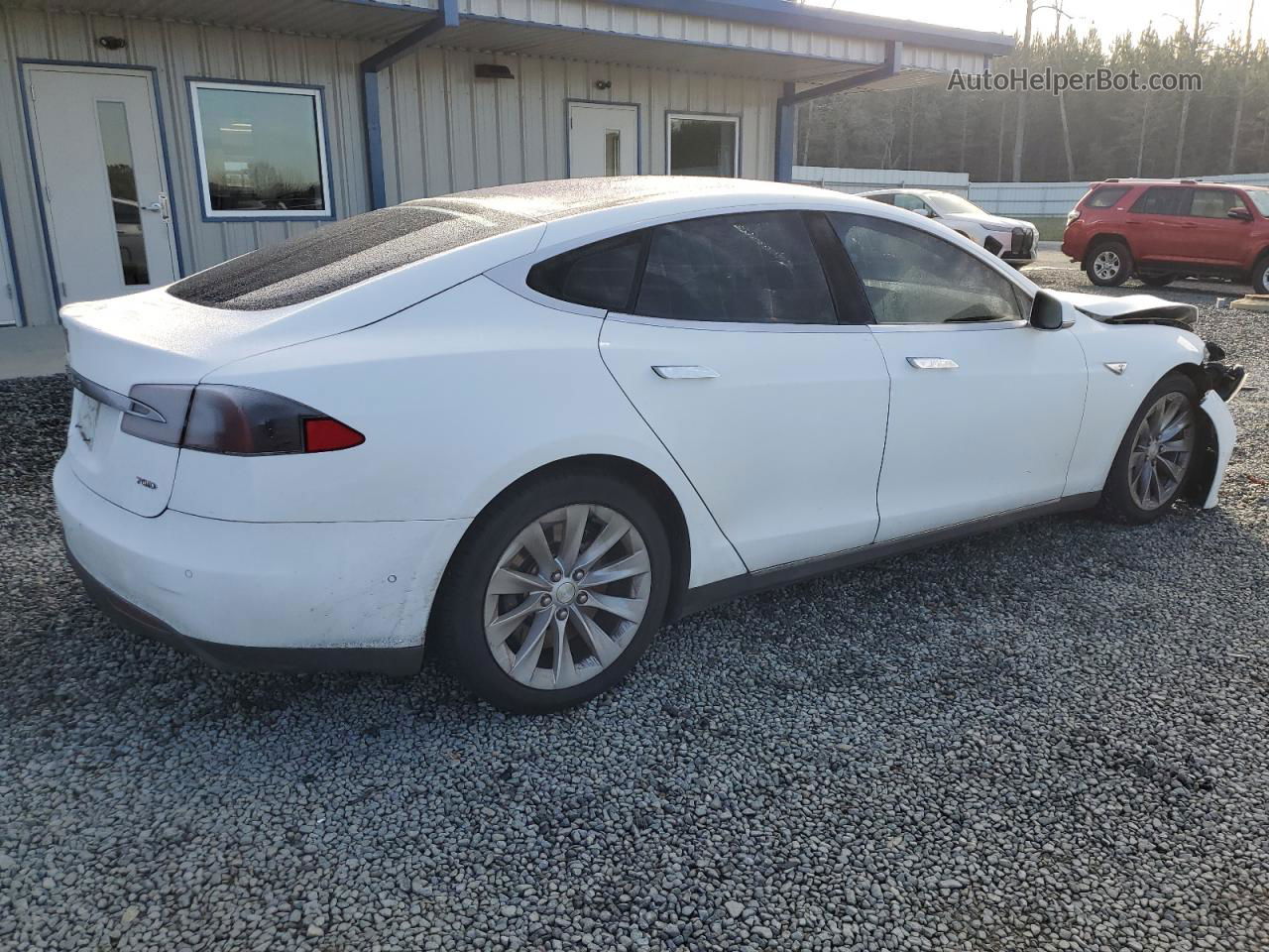 2016 Tesla Model S  White vin: 5YJSA1E23GF136270