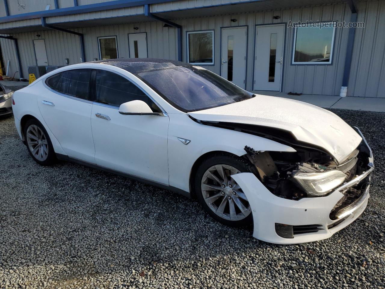 2016 Tesla Model S  White vin: 5YJSA1E23GF136270