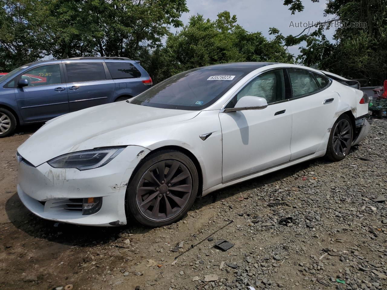 2018 Tesla Model S  White vin: 5YJSA1E23JF281980