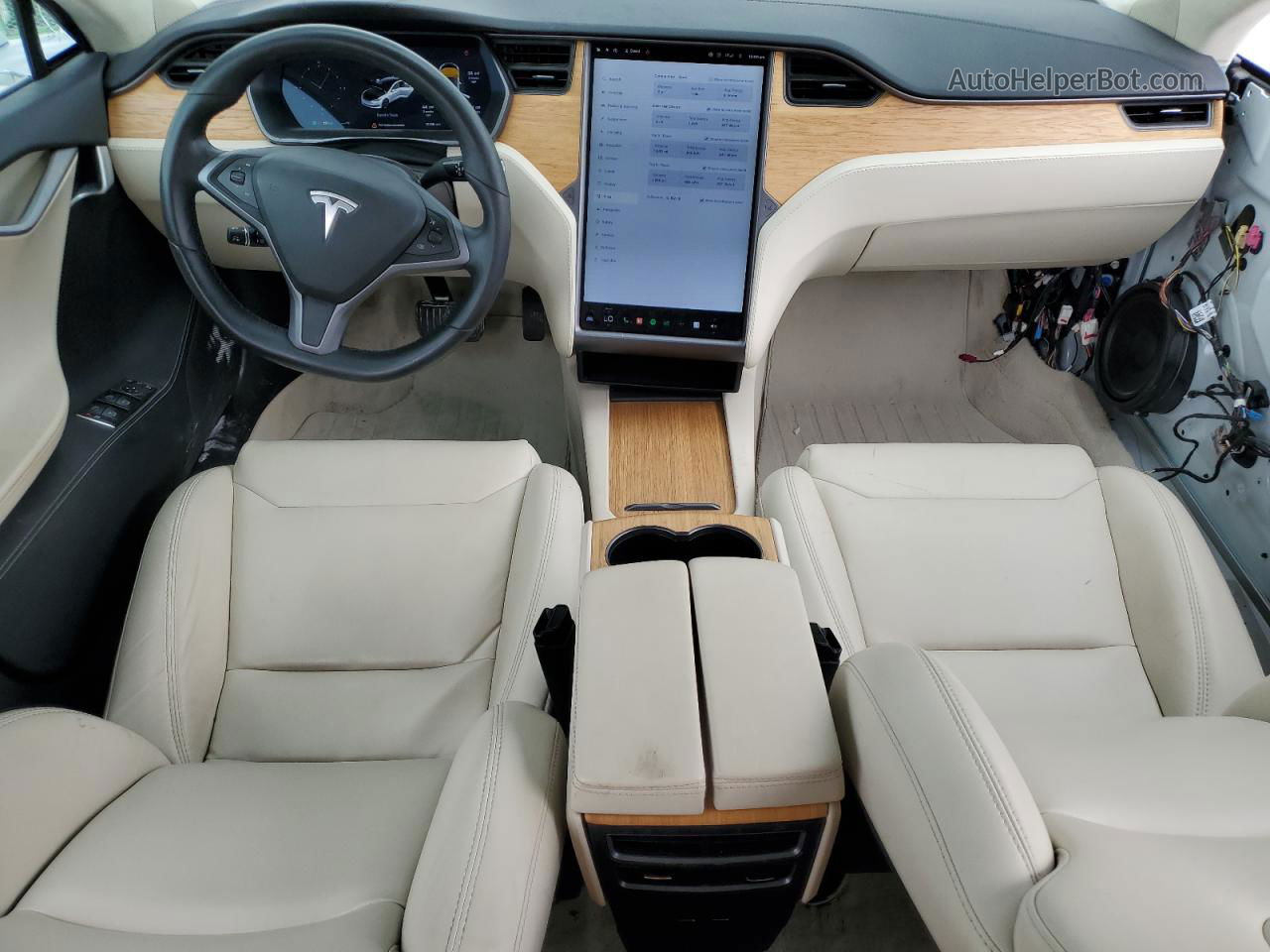 2018 Tesla Model S  White vin: 5YJSA1E23JF292137