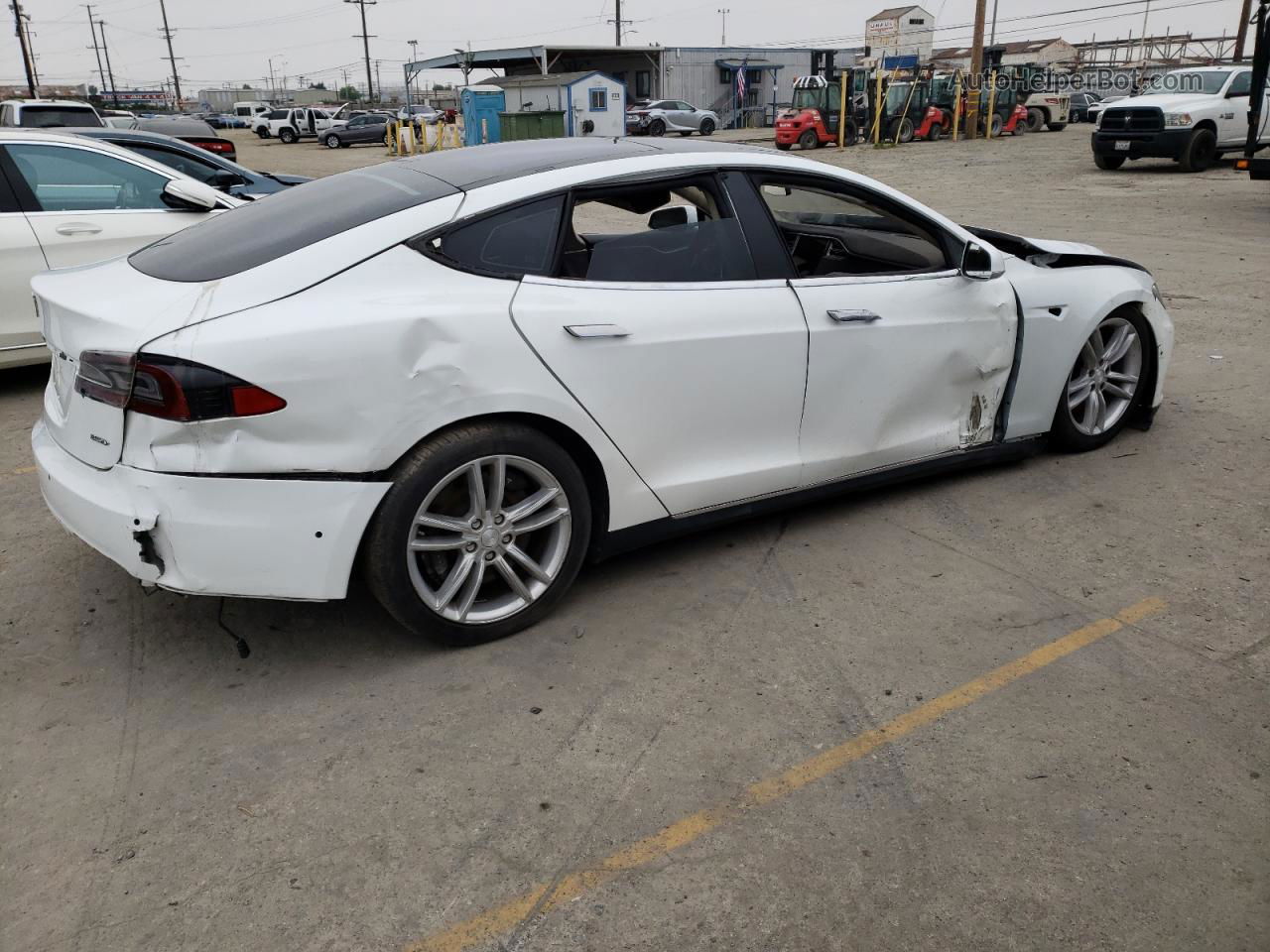 2015 Tesla Model S  Белый vin: 5YJSA1E24FF105205