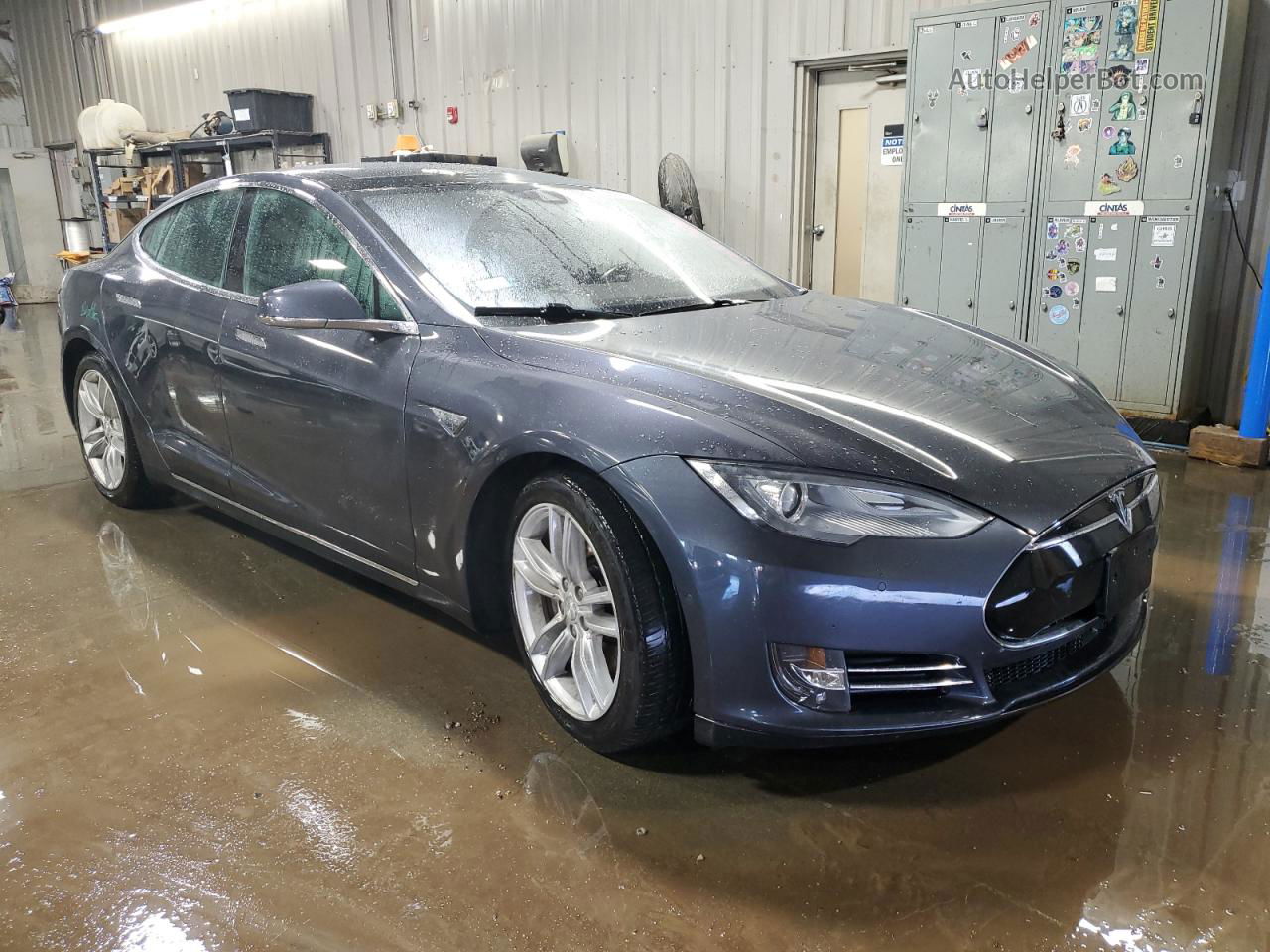 2016 Tesla Model S  Gray vin: 5YJSA1E24GF116528