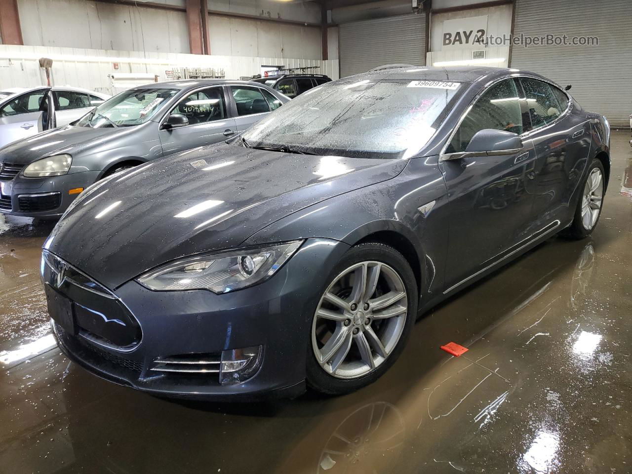 2016 Tesla Model S  Gray vin: 5YJSA1E24GF116528