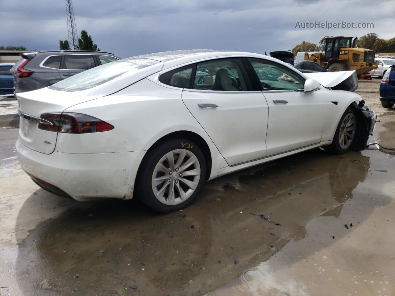 2018 Tesla Model S  White vin: 5YJSA1E24JF247966