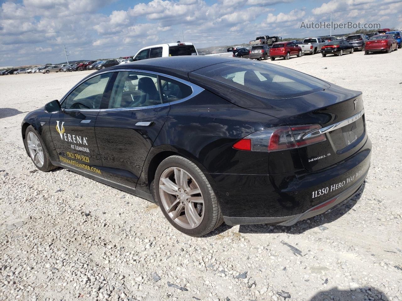 2015 Tesla Model S  Черный vin: 5YJSA1E25FF115869