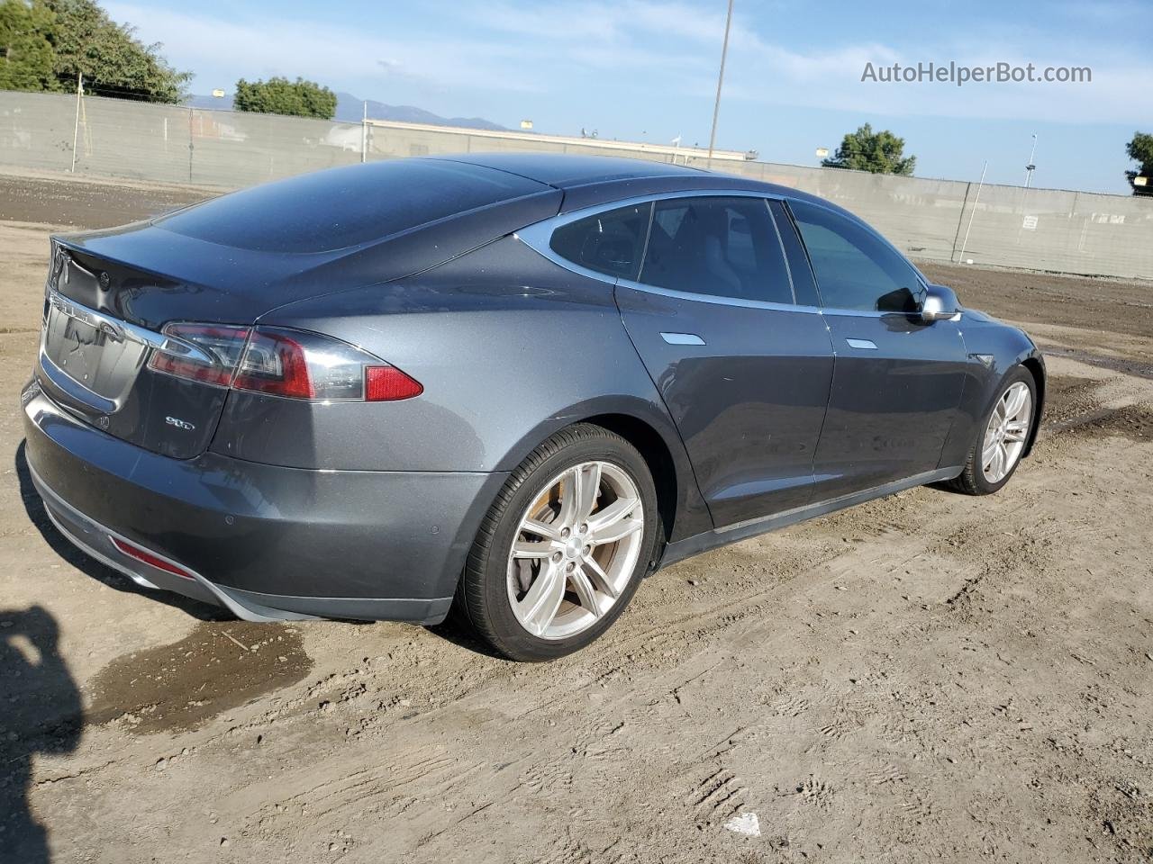 2016 Tesla Model S  Charcoal vin: 5YJSA1E25GF131913
