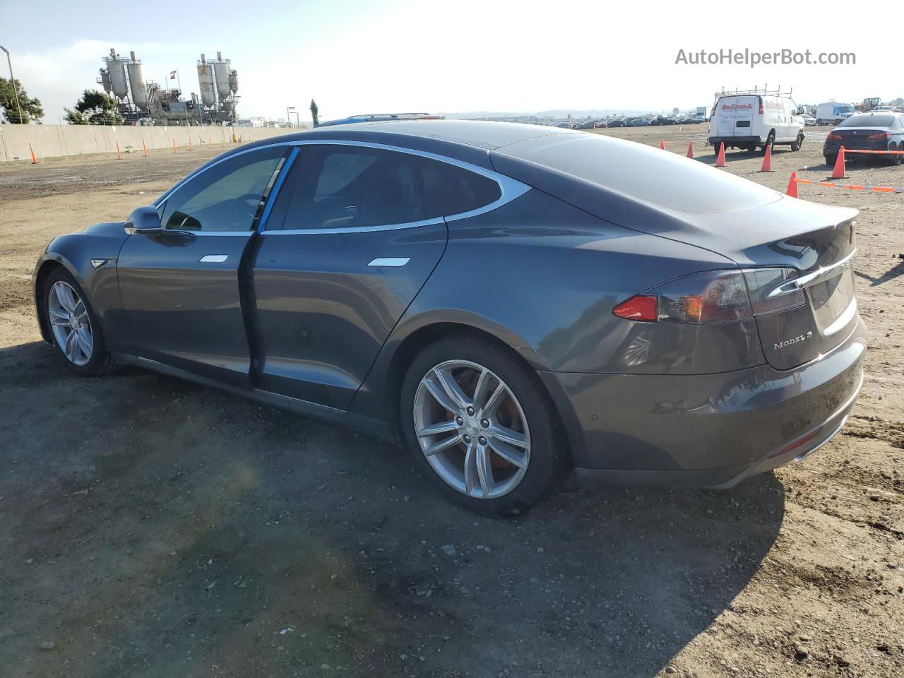 2016 Tesla Model S  Charcoal vin: 5YJSA1E25GF131913