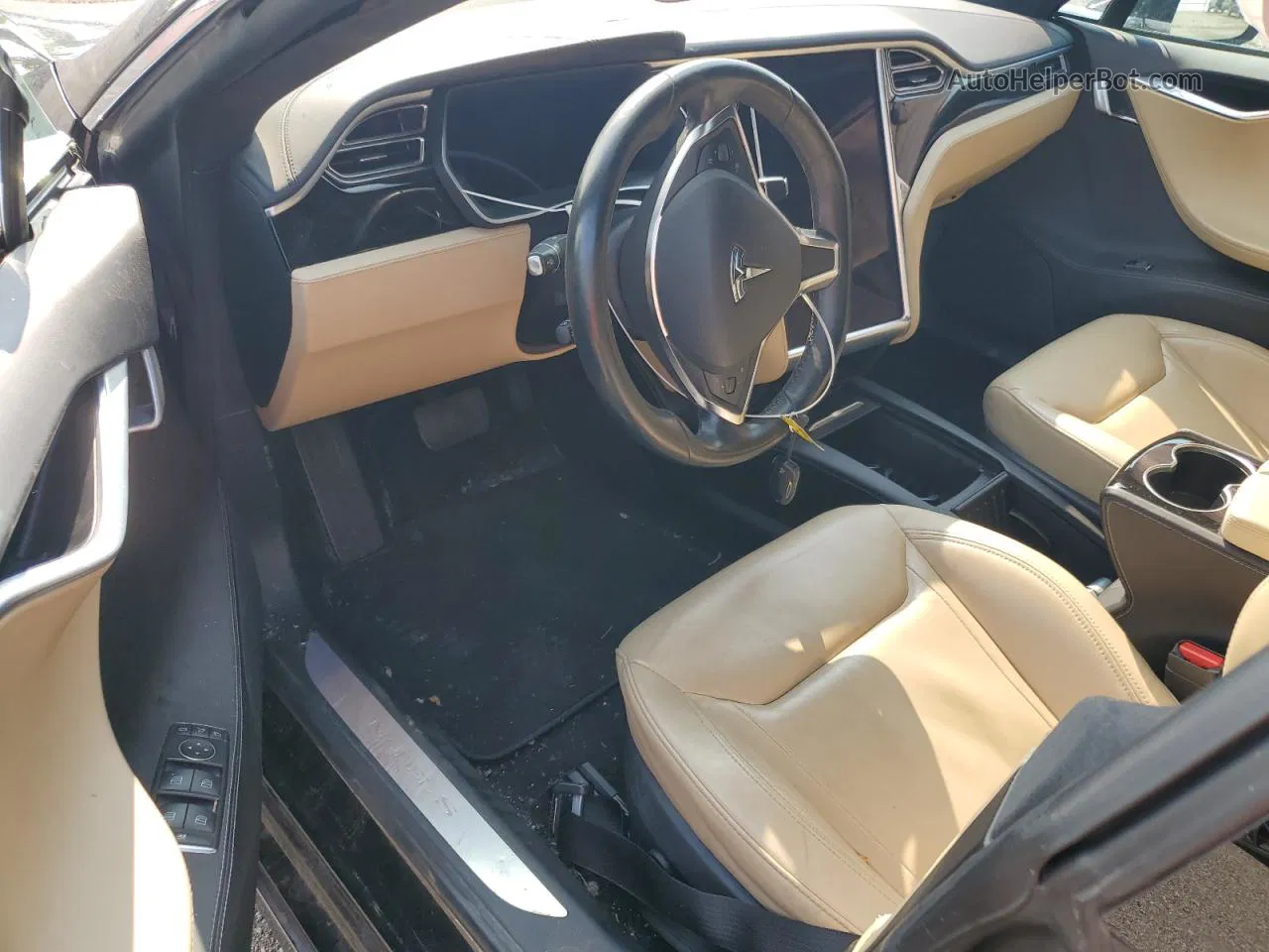 2016 Tesla Model S  Черный vin: 5YJSA1E25GF149361