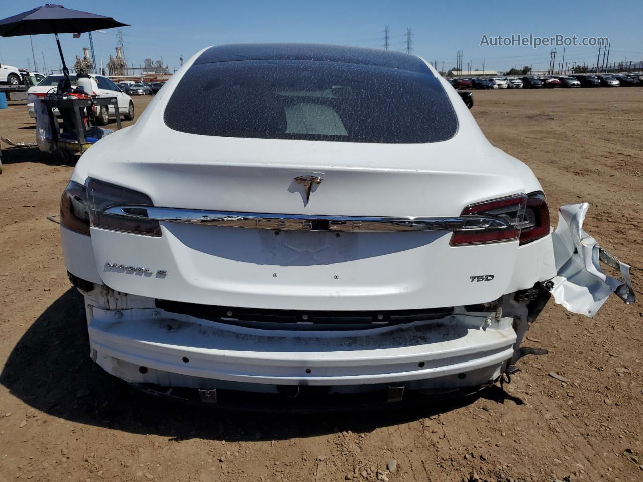 2018 Tesla Model S  White vin: 5YJSA1E25JF289045