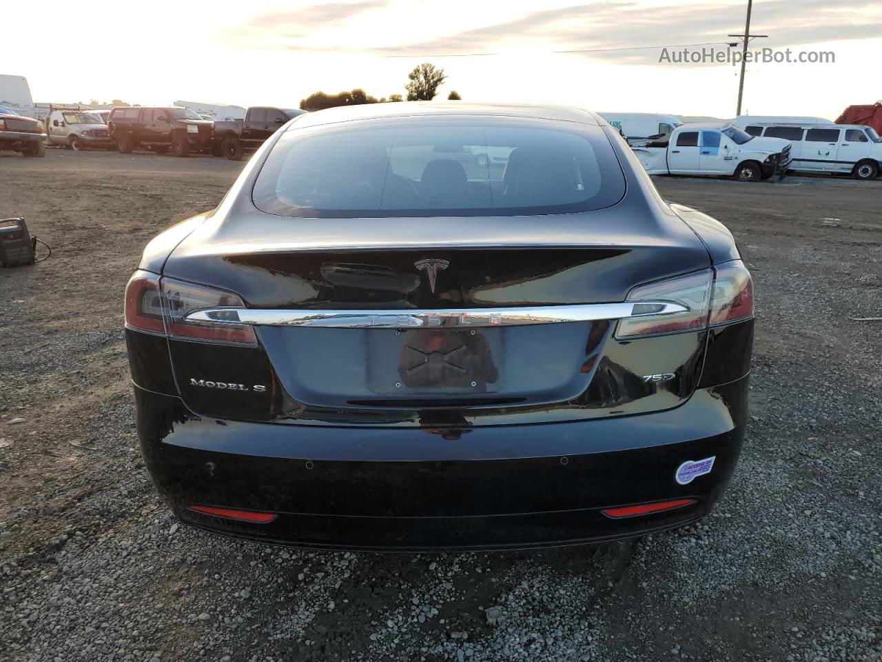 2018 Tesla Model S  Black vin: 5YJSA1E25JF297680