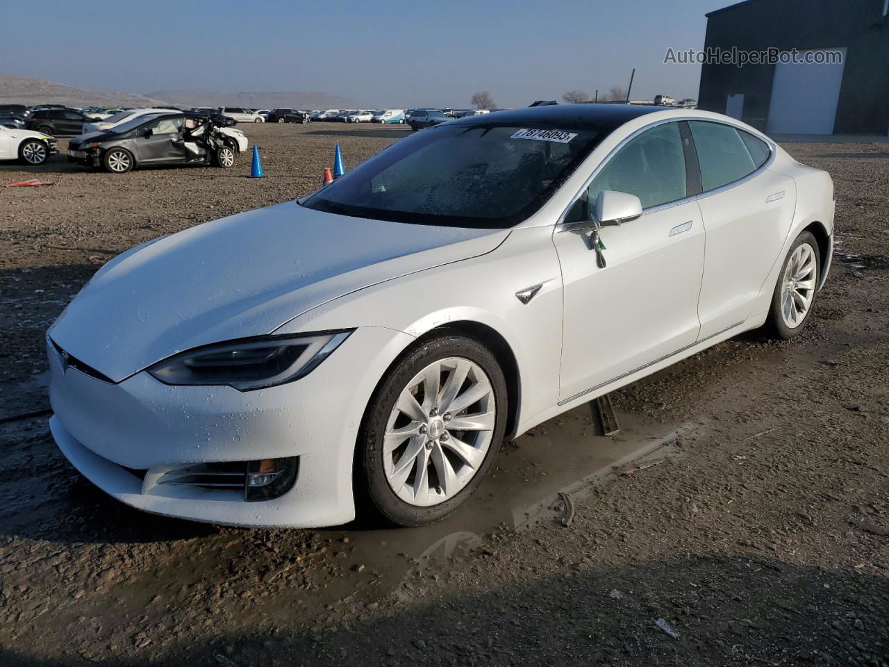 2019 Tesla Model S  Белый vin: 5YJSA1E25KF334986