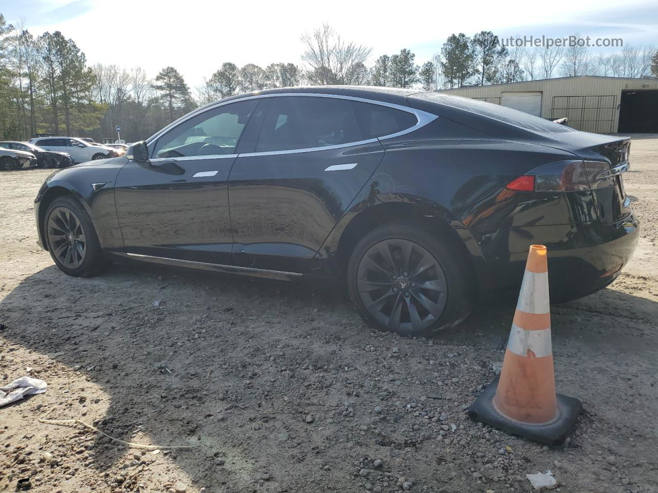 2020 Tesla Model S  Black vin: 5YJSA1E25LF400213