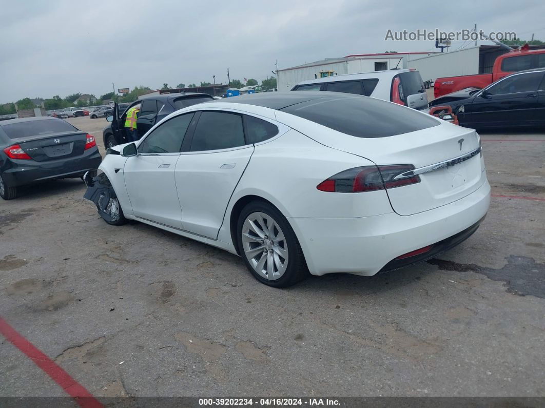 2020 Tesla Model S   White vin: 5YJSA1E25LF415259