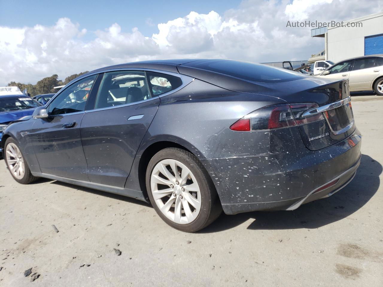 2016 Tesla Model S  Gray vin: 5YJSA1E26GF135601