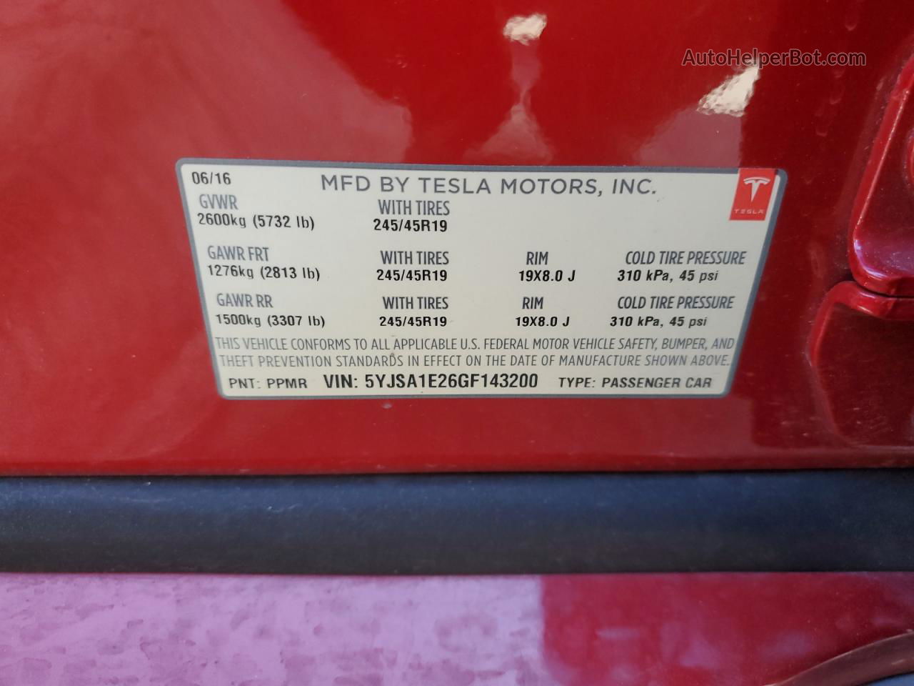 2016 Tesla Model S  Red vin: 5YJSA1E26GF143200