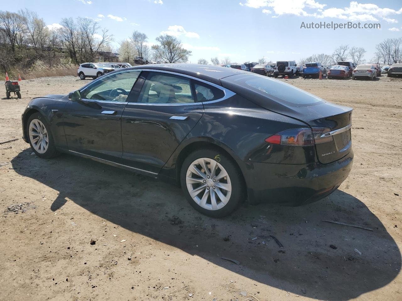 2018 Tesla Model S  Черный vin: 5YJSA1E26JF284789
