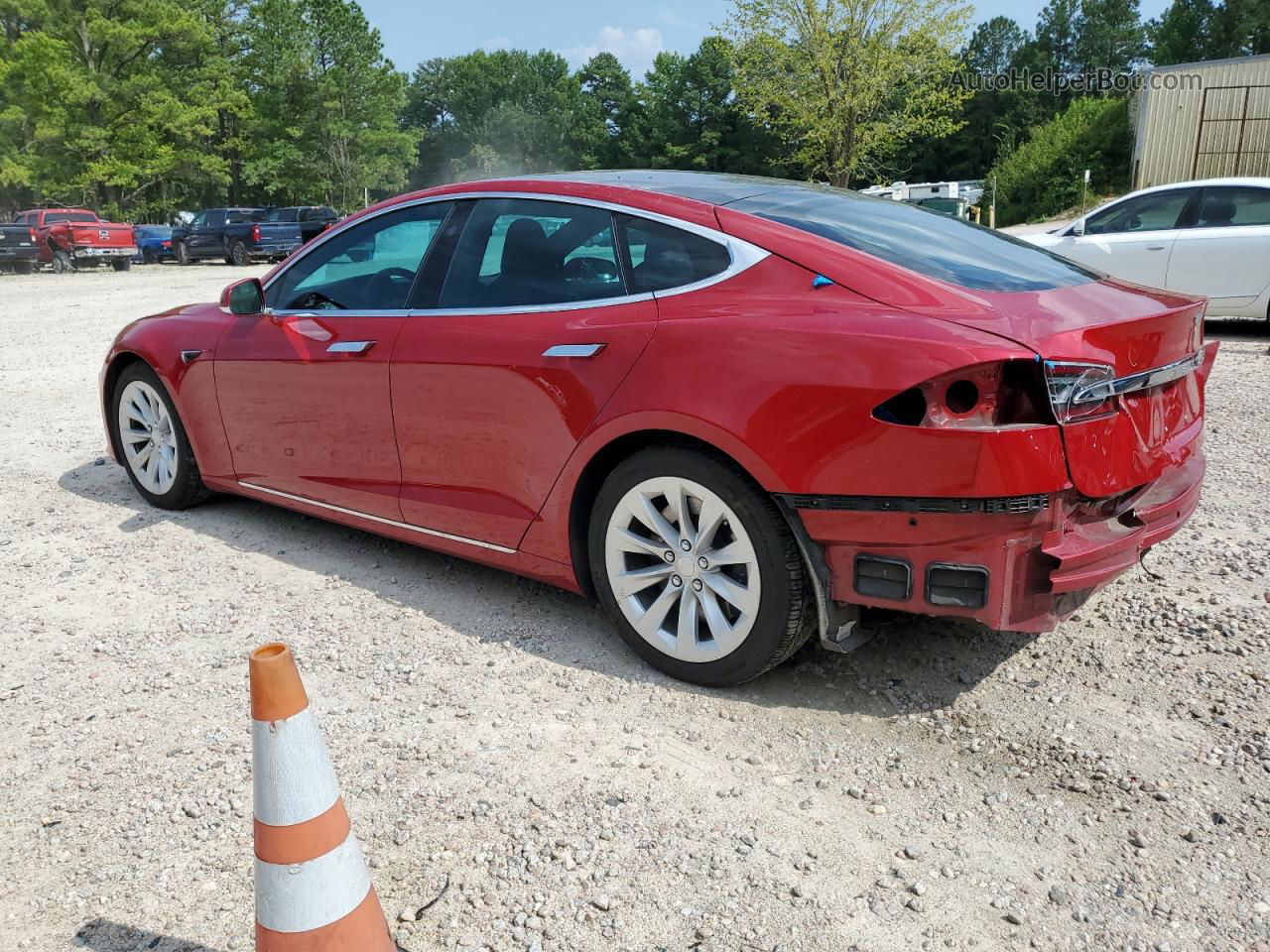 2020 Tesla Model S  Red vin: 5YJSA1E26LF363723