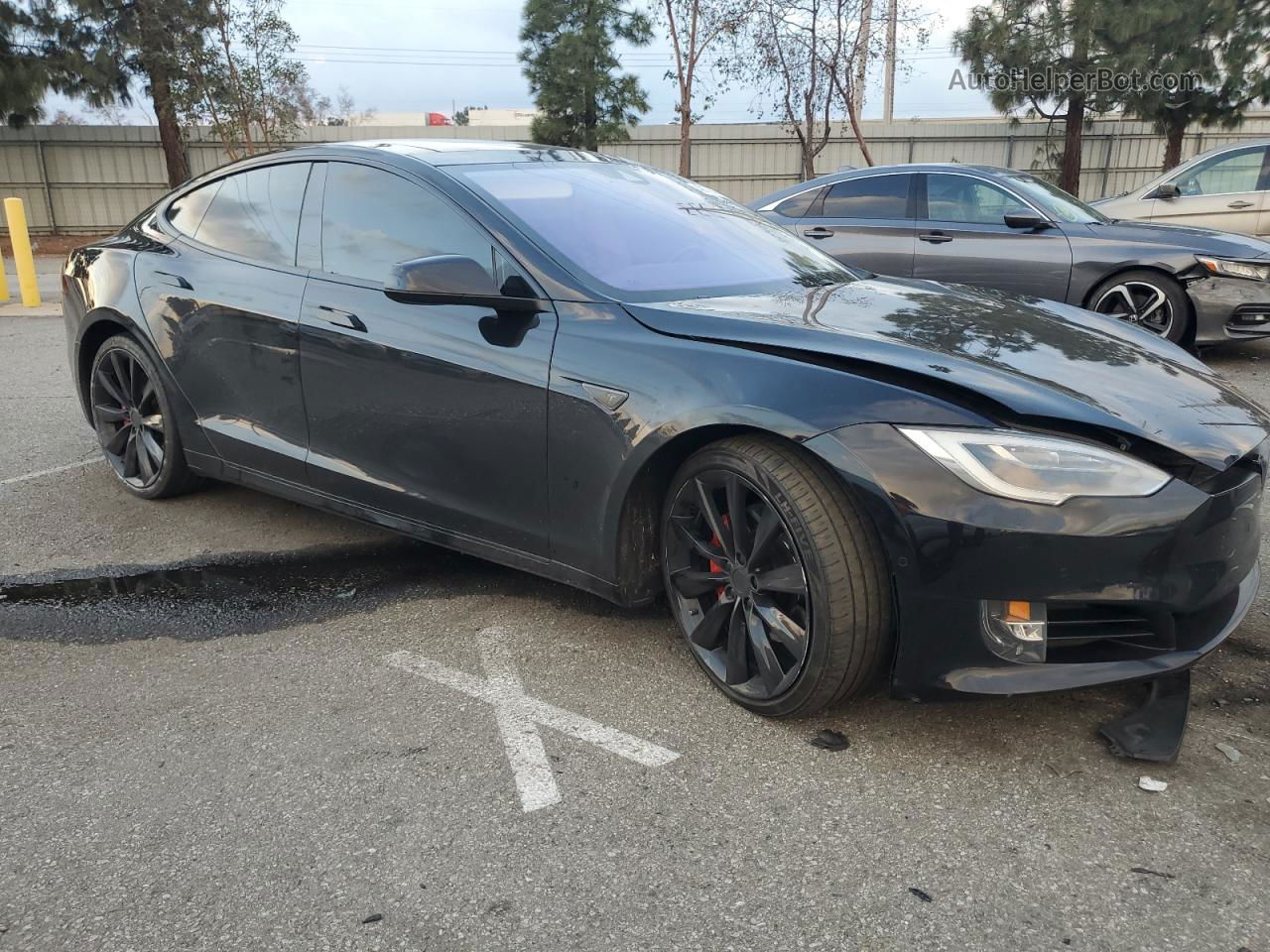 2016 Tesla Model S  Black vin: 5YJSA1E27GF147918