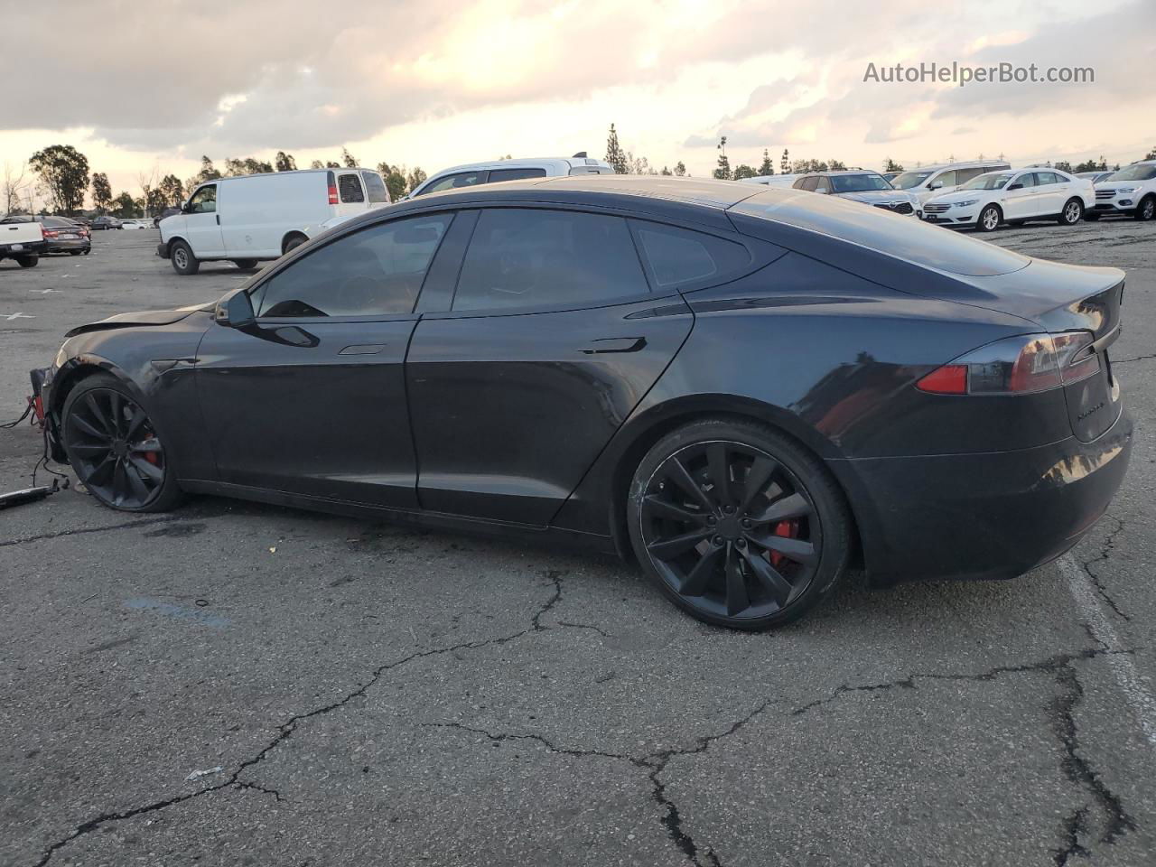 2016 Tesla Model S  Black vin: 5YJSA1E27GF147918