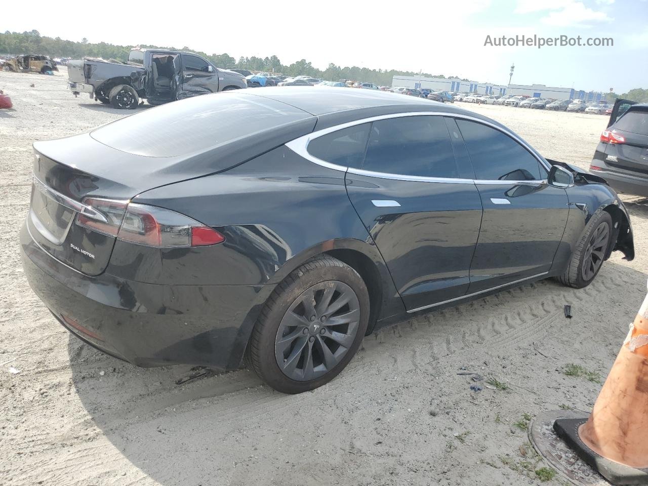 2019 Tesla Model S  Black vin: 5YJSA1E27KF341292