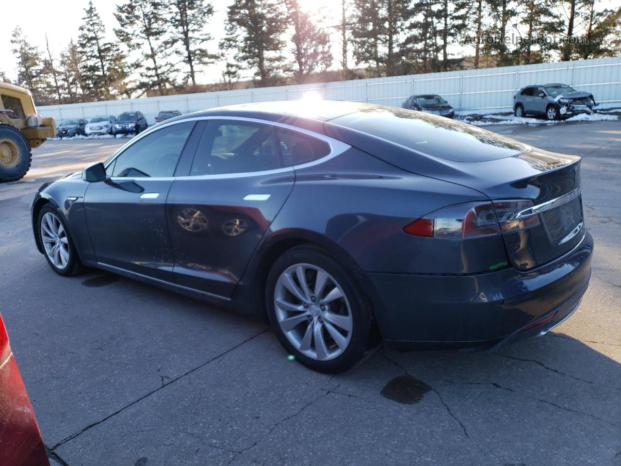 2015 Tesla Model S  Gray vin: 5YJSA1E28FF105496