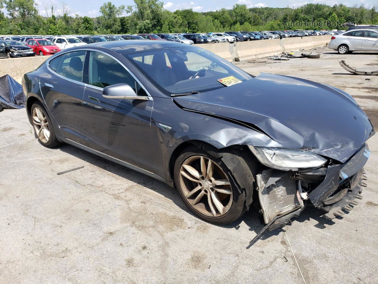 2016 Tesla Model S  Gray vin: 5YJSA1E28GF122607