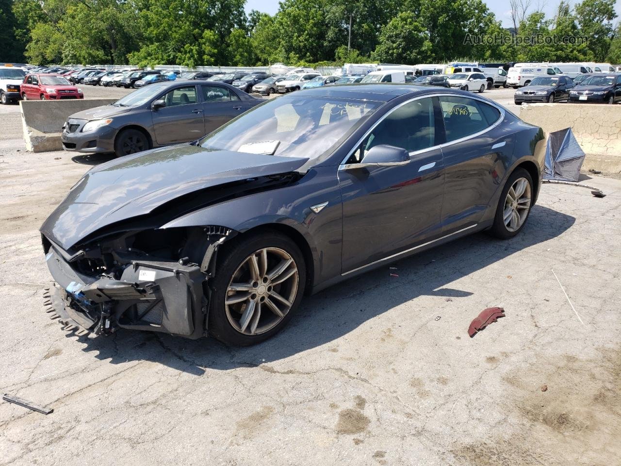 2016 Tesla Model S  Gray vin: 5YJSA1E28GF122607
