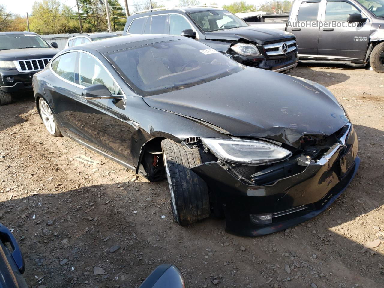 2016 Tesla Model S  Black vin: 5YJSA1E28GF143909