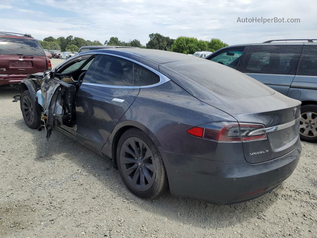 2018 Tesla Model S  Угольный vin: 5YJSA1E28JF272420