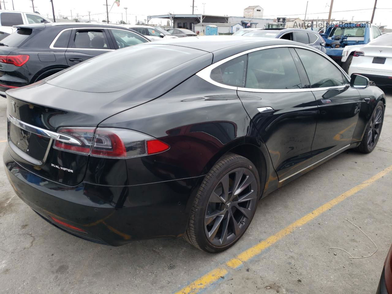 2020 Tesla Model S  Черный vin: 5YJSA1E28LF358507