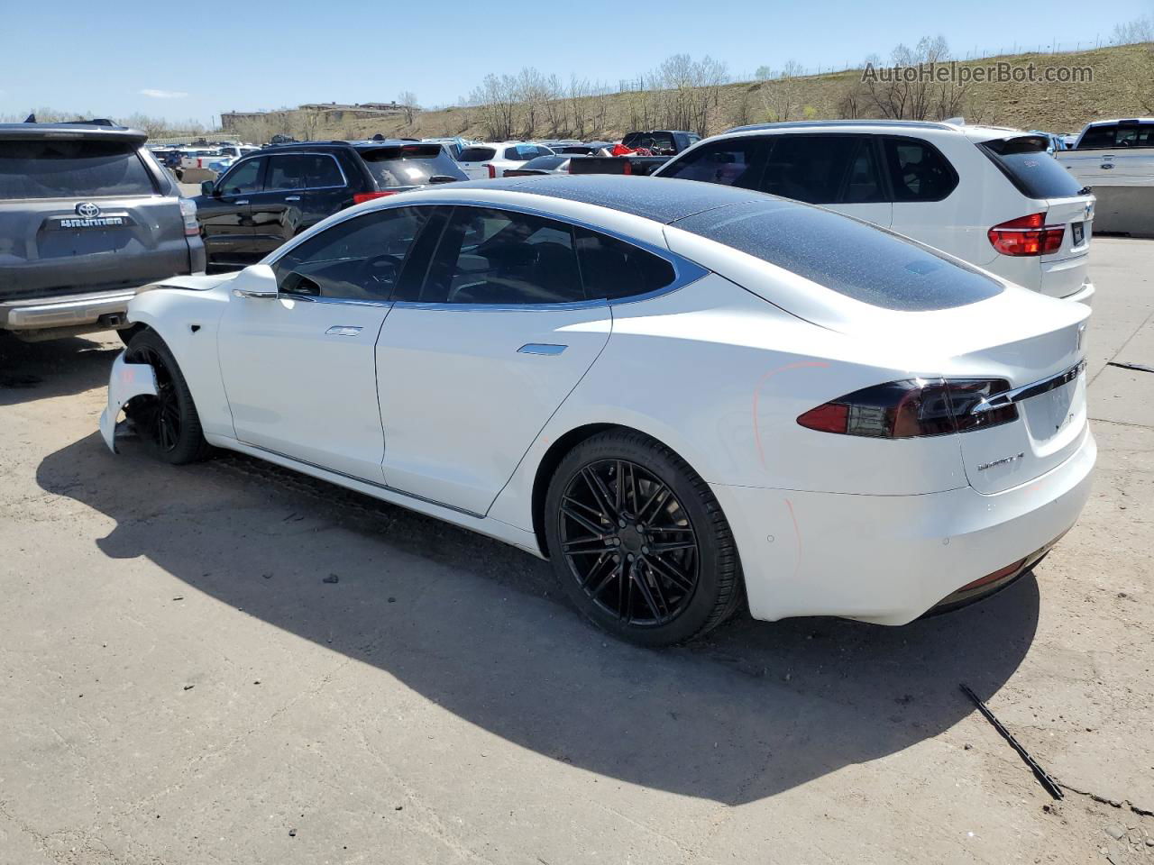 2016 Tesla Model S  White vin: 5YJSA1E29GF144342