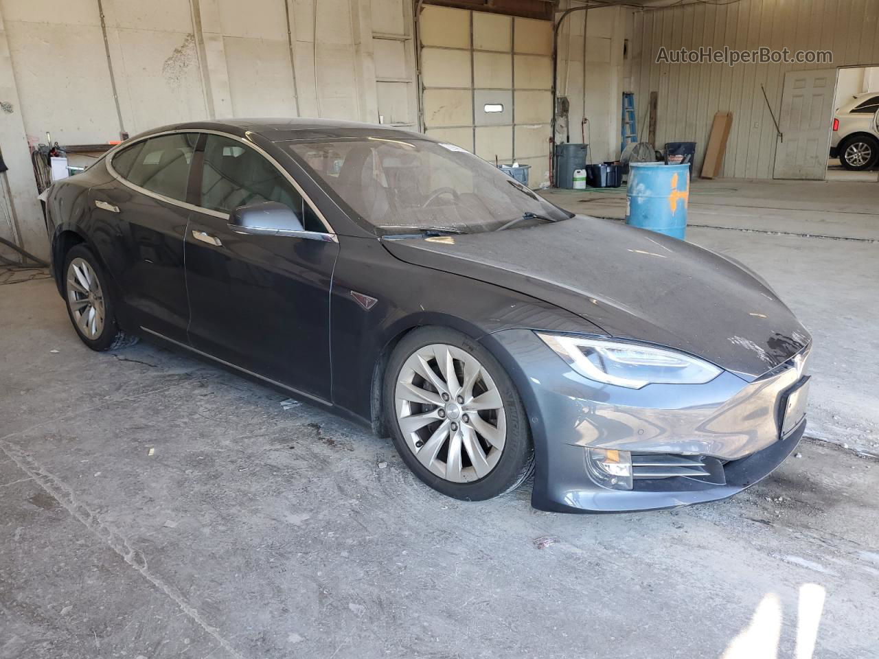 2016 Tesla Model S  Серый vin: 5YJSA1E29GF151663