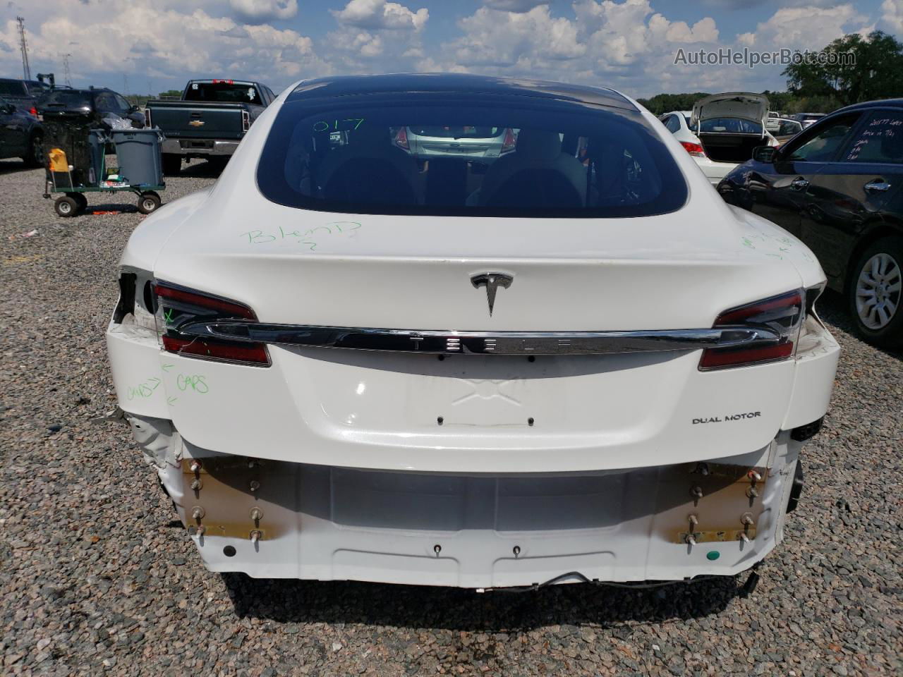 2020 Tesla Model S  Белый vin: 5YJSA1E29LF411036