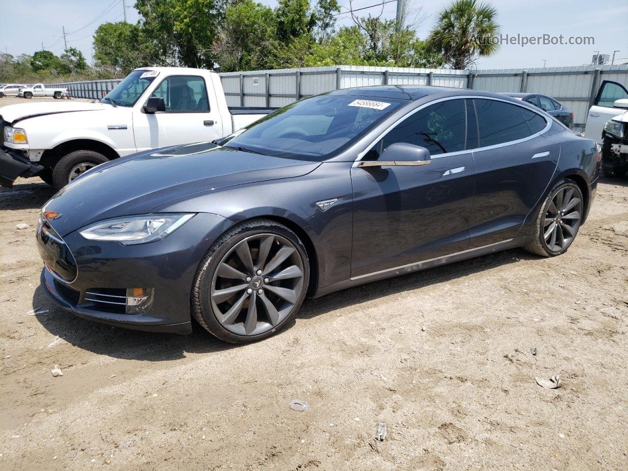 2015 Tesla Model S  Серый vin: 5YJSA1E2XFF109534