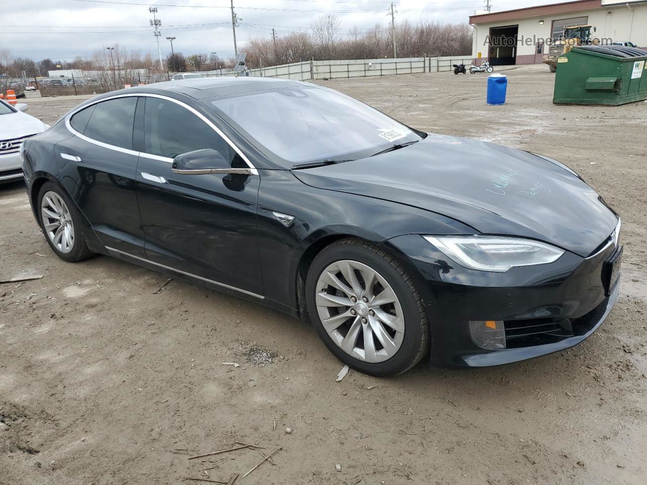 2016 Tesla Model S  Black vin: 5YJSA1E2XGF139585