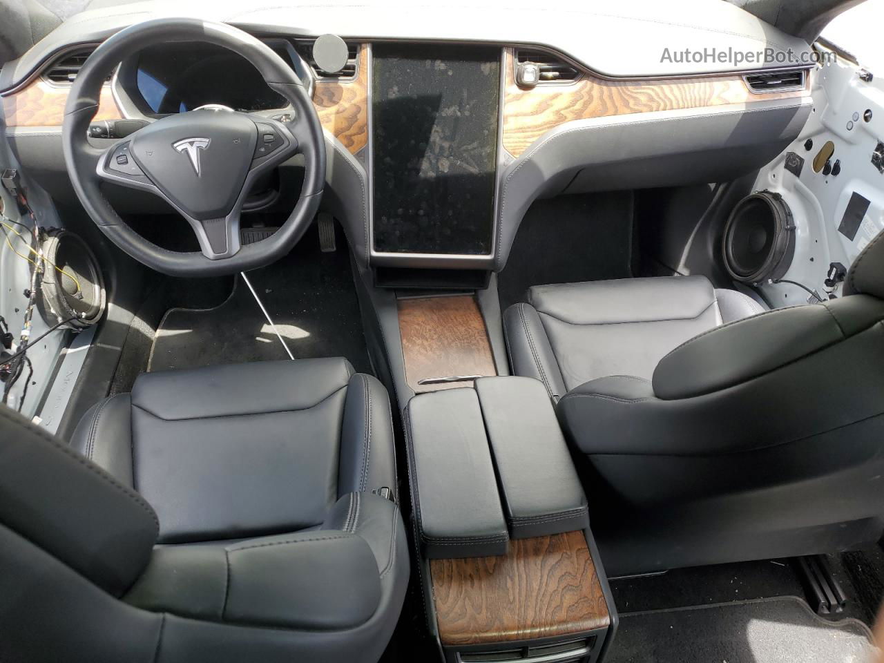 2018 Tesla Model S  White vin: 5YJSA1E2XJF297691