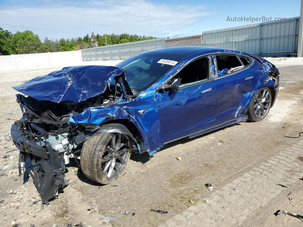 2020 Tesla Model S  Blue vin: 5YJSA1E2XLF364115