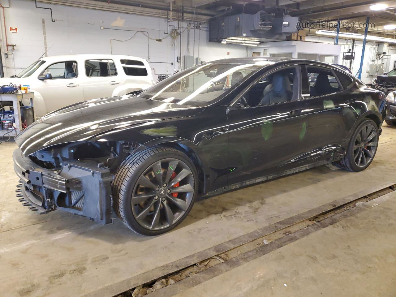 2016 Tesla Model S  Black vin: 5YJSA1E41GF125186