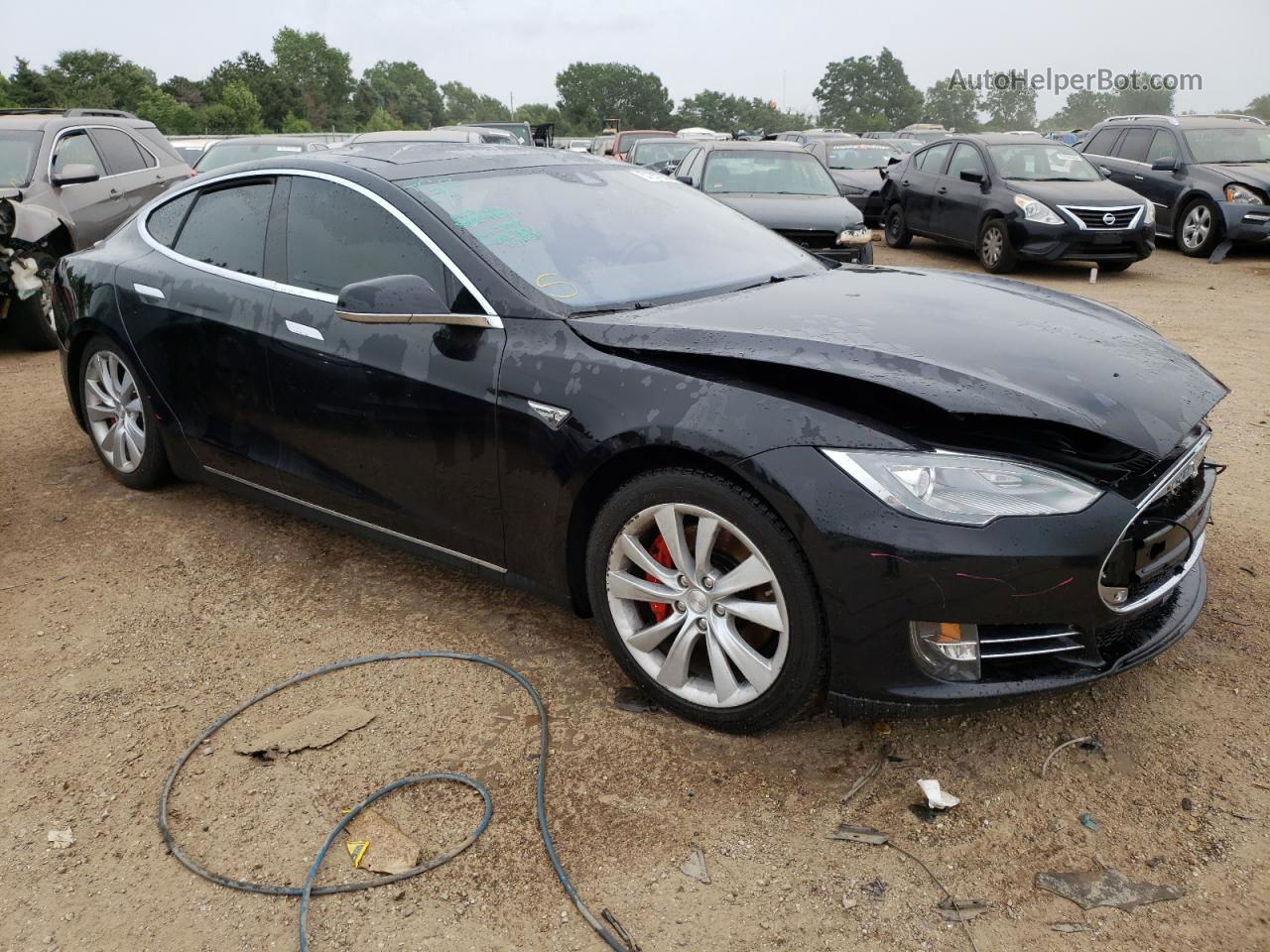 2016 Tesla Model S  Black vin: 5YJSA1E41GF130274