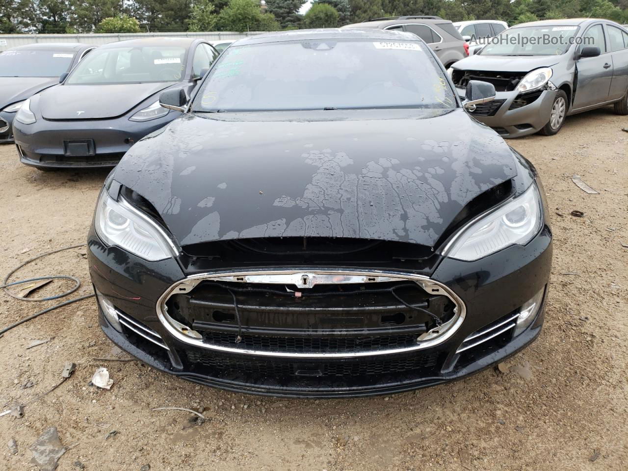 2016 Tesla Model S  Black vin: 5YJSA1E41GF130274