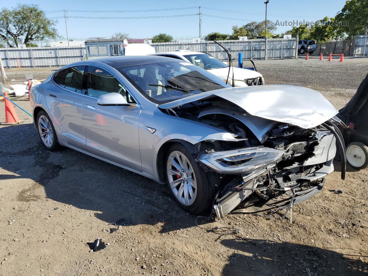 2016 Tesla Model S  Silver vin: 5YJSA1E43GF141177
