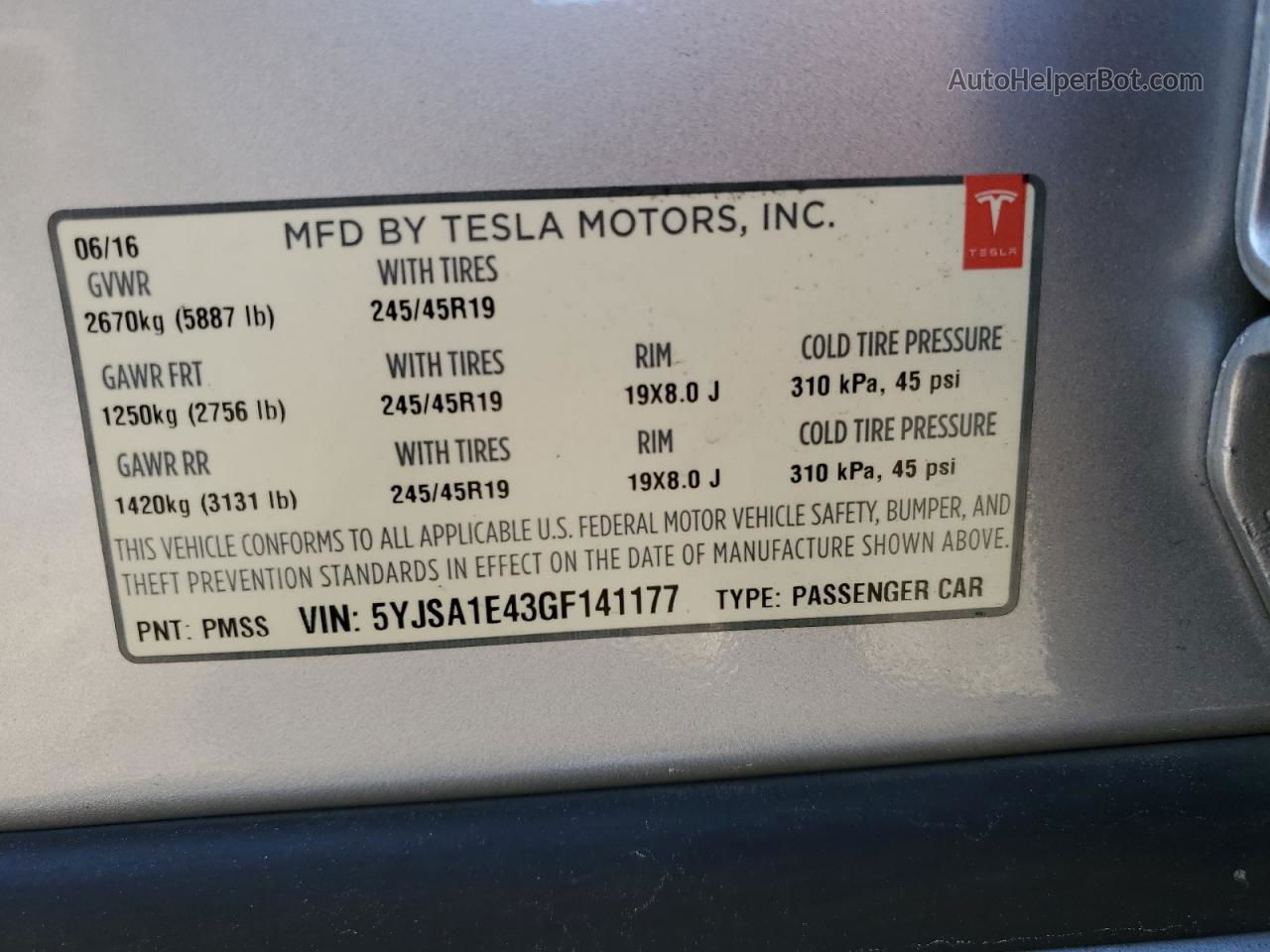 2016 Tesla Model S  Серебряный vin: 5YJSA1E43GF141177