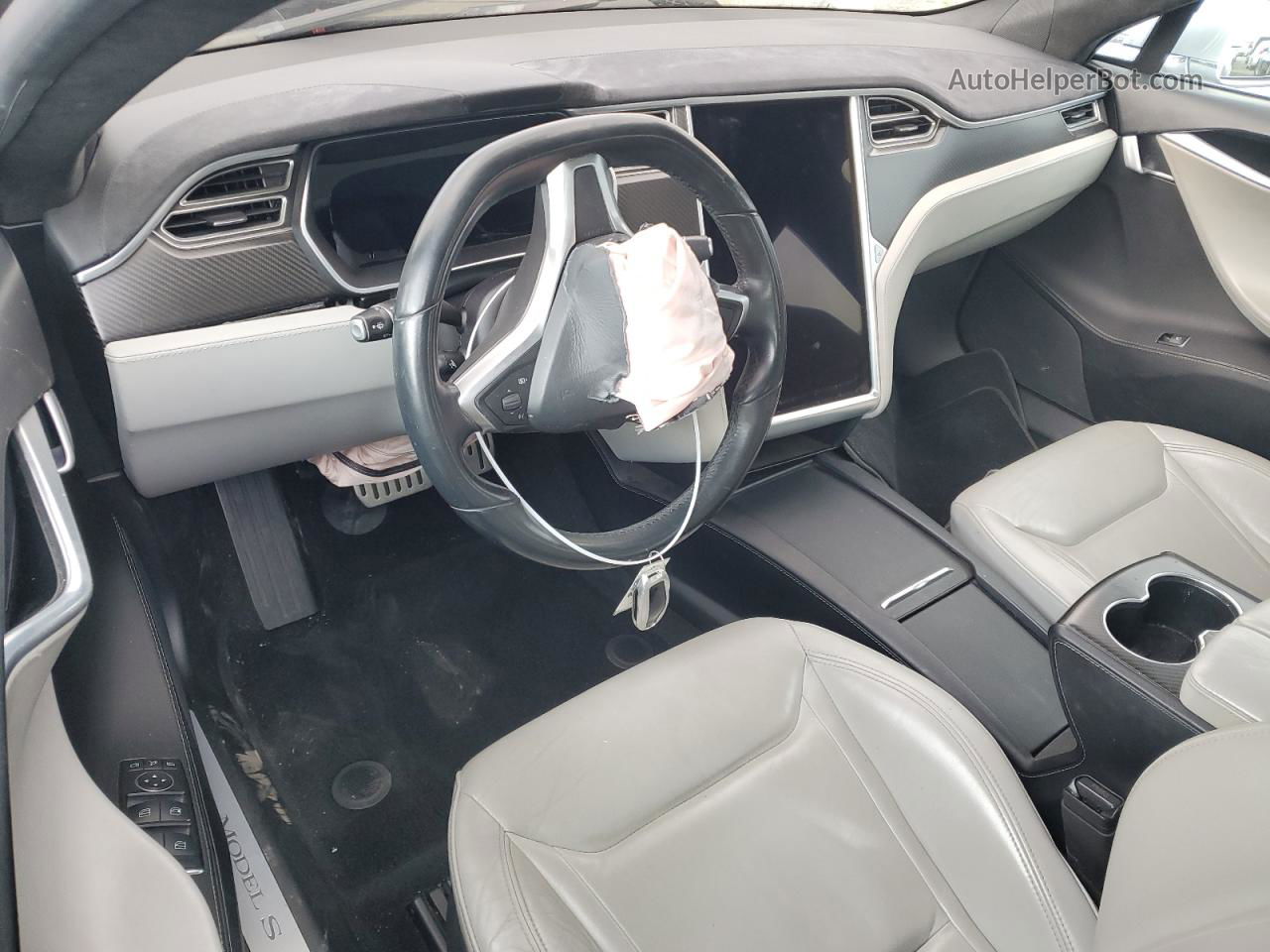 2016 Tesla Model S  Silver vin: 5YJSA1E43GF141177