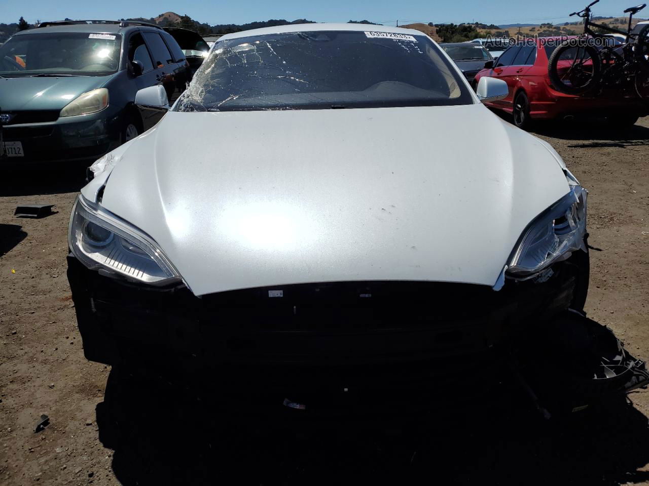 2015 Tesla Model S  White vin: 5YJSA1E44FF113841