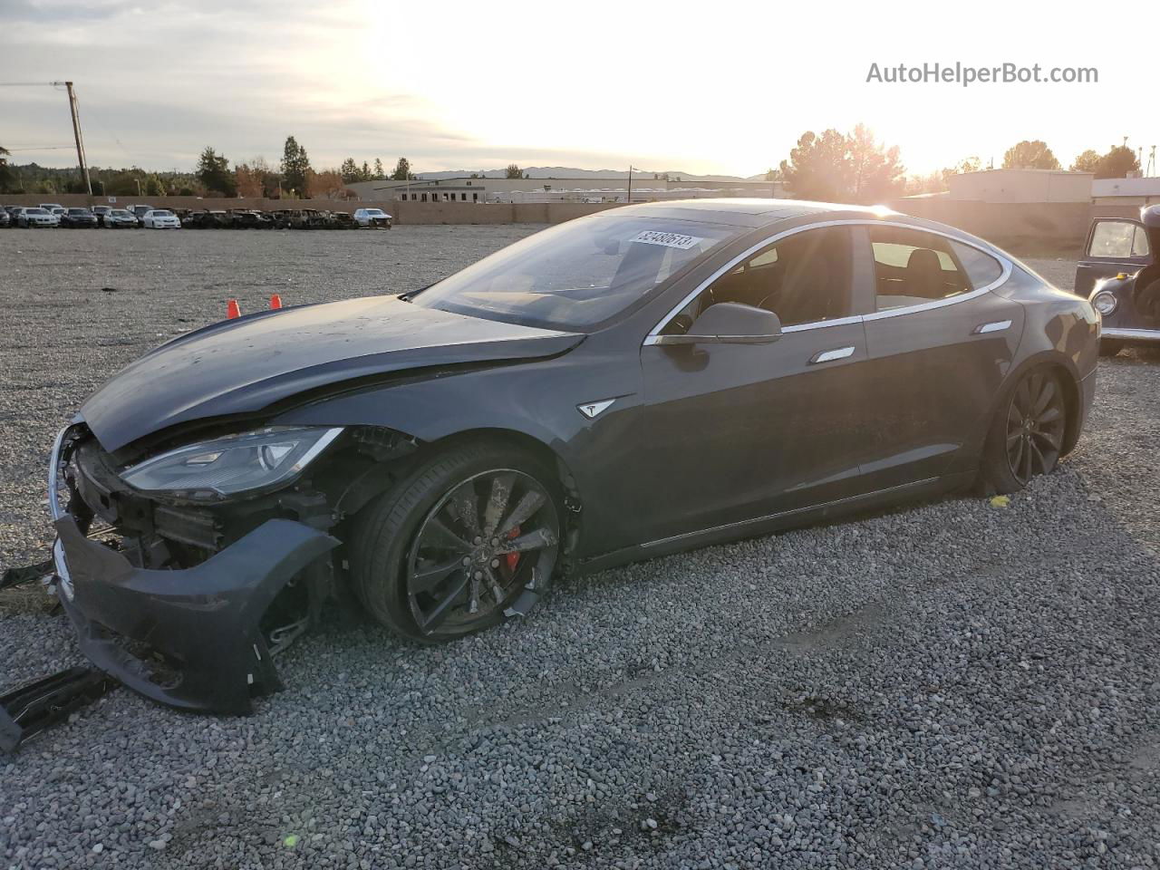 2015 Tesla Model S  Black vin: 5YJSA1E47FF112117