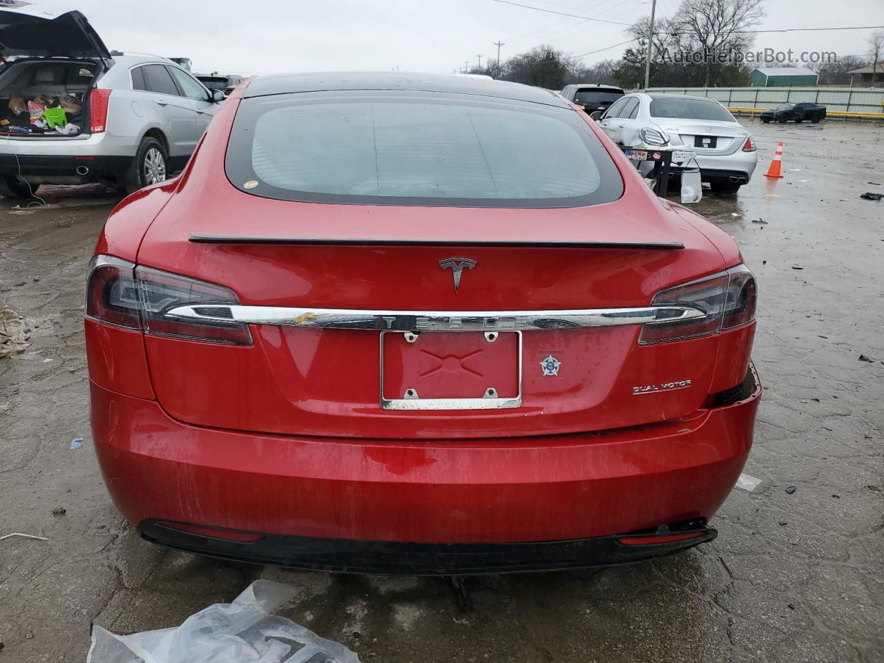 2020 Tesla Model S  Red vin: 5YJSA1E47LF407889